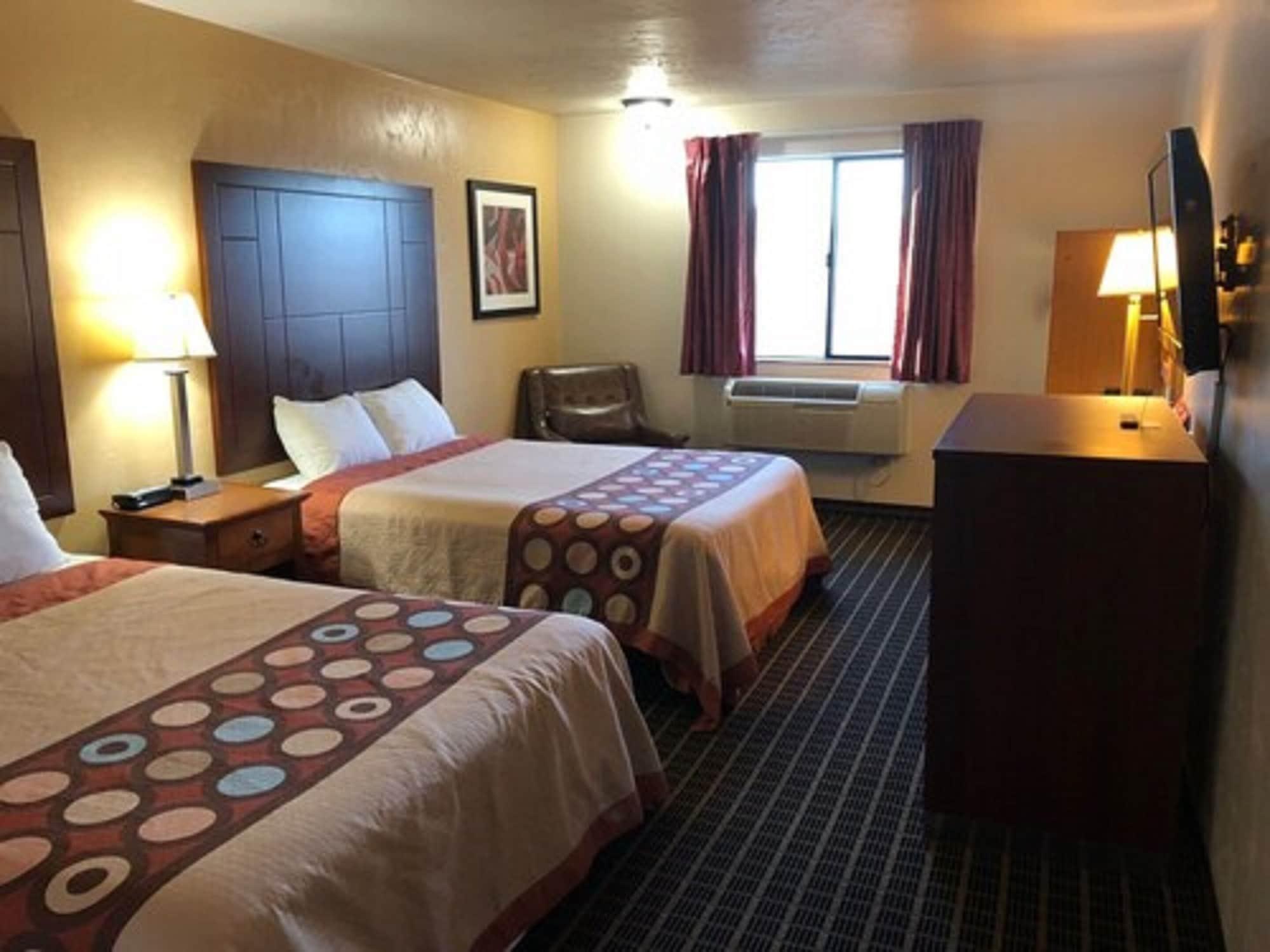 Super 8 By Wyndham Klamath Falls Exterior photo